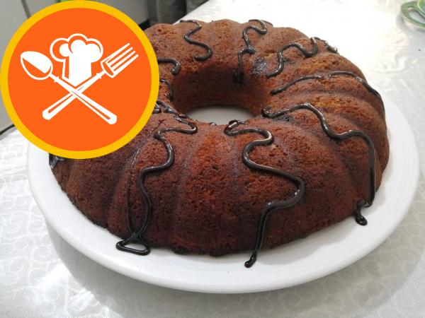 Νόστιμο φρέσκο ​​κέικ από το Leftover Cake (πρέπει να δοκιμάσετε)